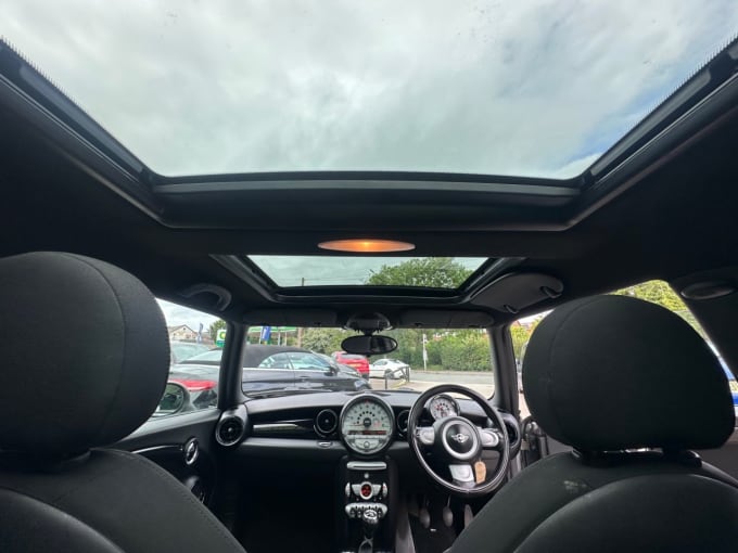 2025 Mini Hatch