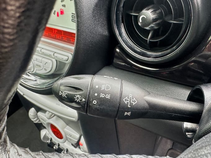 2025 Mini Hatch