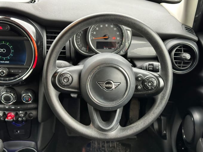 2025 Mini Hatch