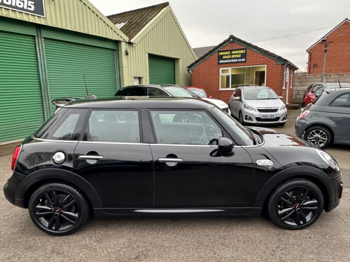 2025 Mini Hatch