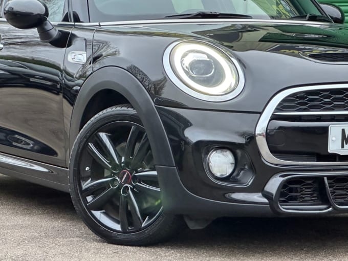 2025 Mini Hatch