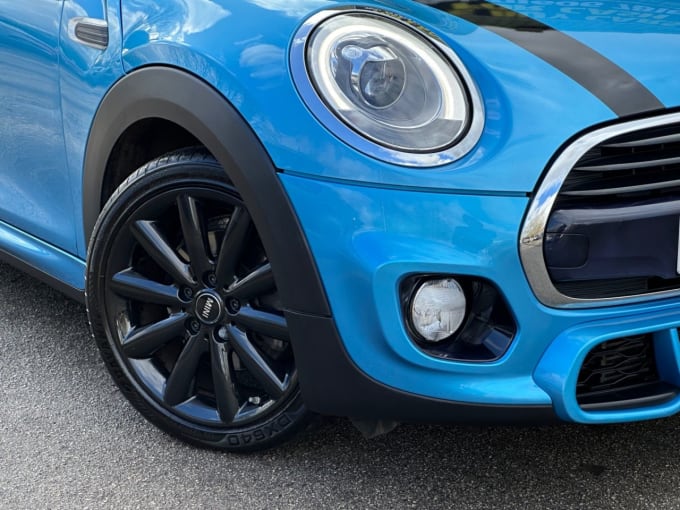 2025 Mini Hatch