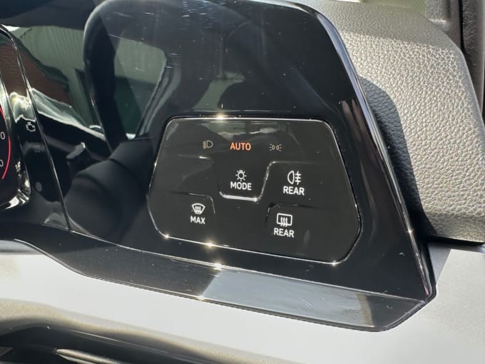 2025 Volkswagen Golf