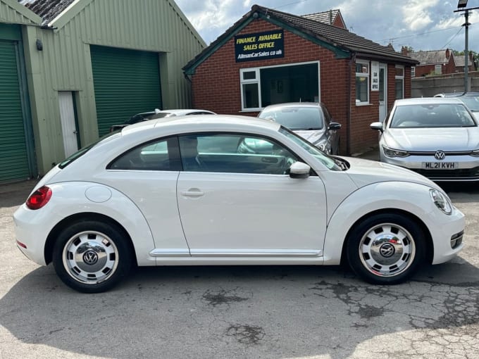 2025 Volkswagen Beetle