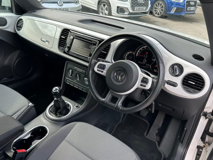 2025 Volkswagen Beetle