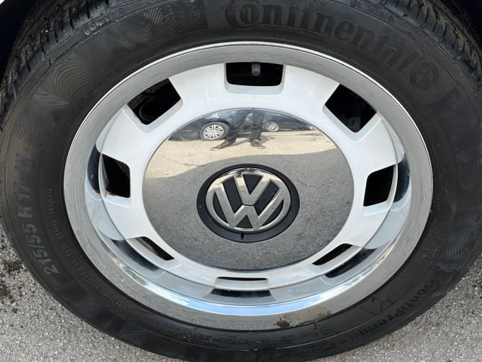 2025 Volkswagen Beetle