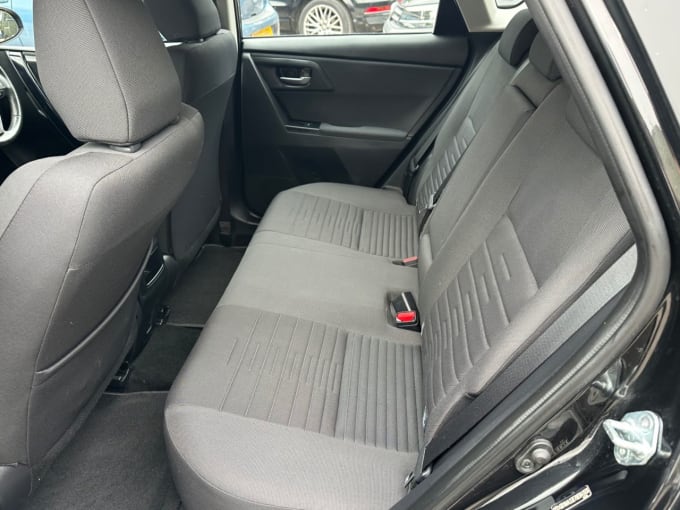 2025 Toyota Auris