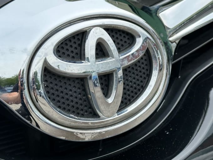 2025 Toyota Auris