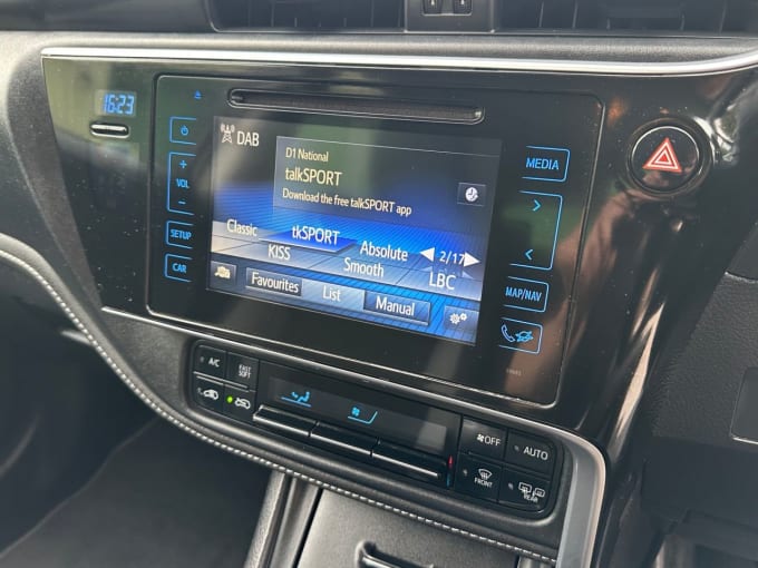 2025 Toyota Auris