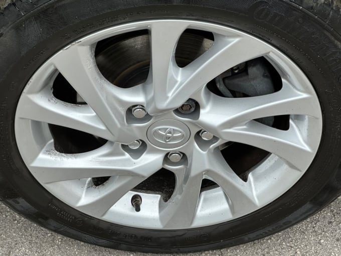 2025 Toyota Auris