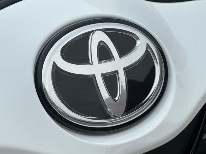 2025 Toyota Yaris