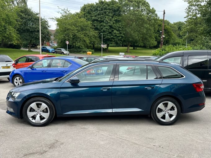 2025 Skoda Superb