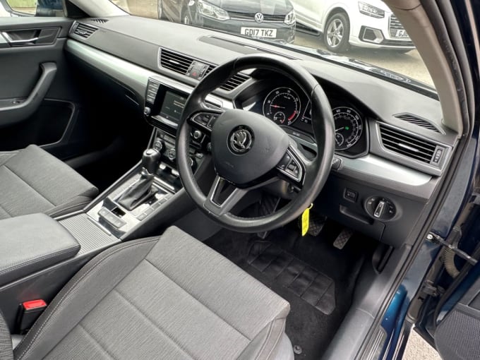 2025 Skoda Superb