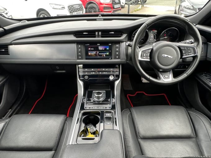 2025 Jaguar Xf