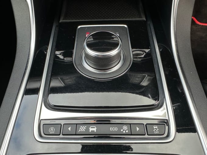 2025 Jaguar Xf