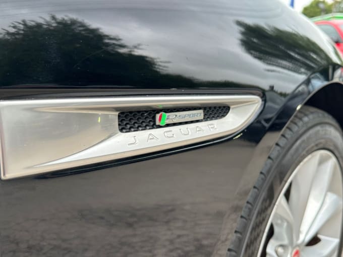 2025 Jaguar Xf
