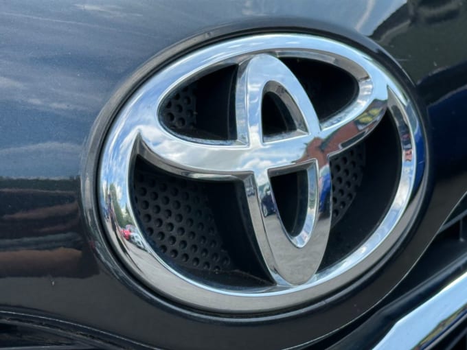 2025 Toyota Yaris
