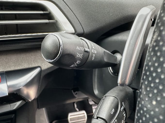 2025 Peugeot 3008