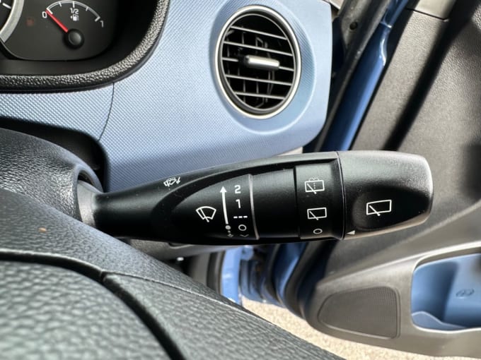 2025 Hyundai I10