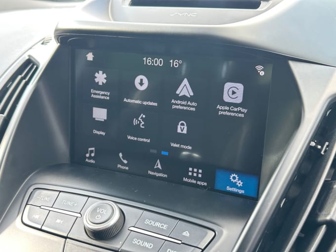 2025 Ford Kuga