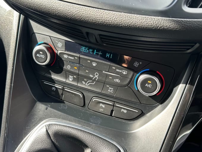 2025 Ford Kuga