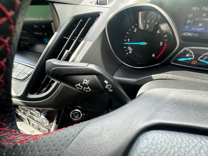 2025 Ford Kuga