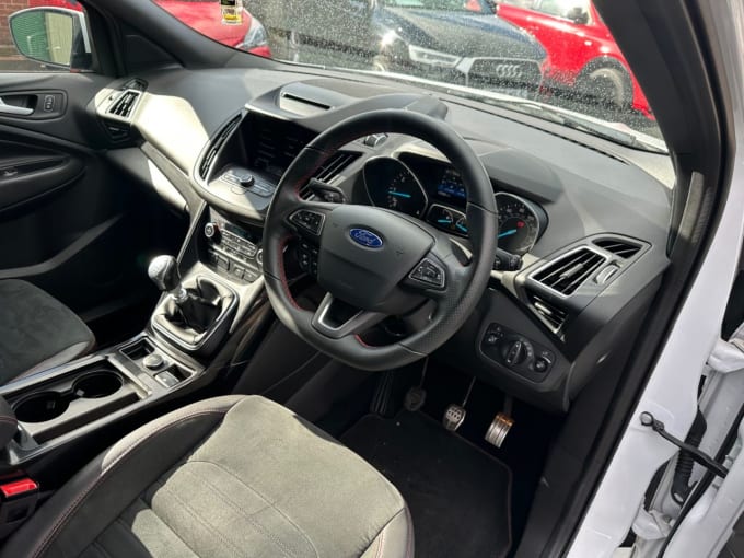 2025 Ford Kuga