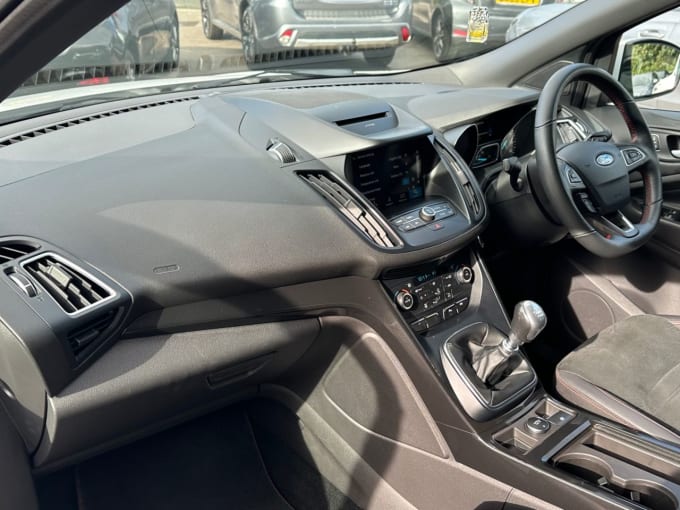 2025 Ford Kuga