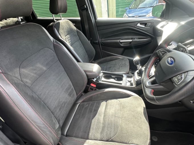 2025 Ford Kuga