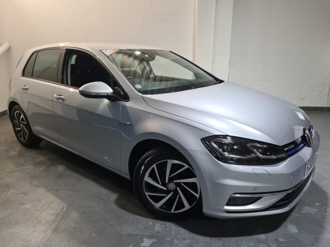 2020 Volkswagen Golf