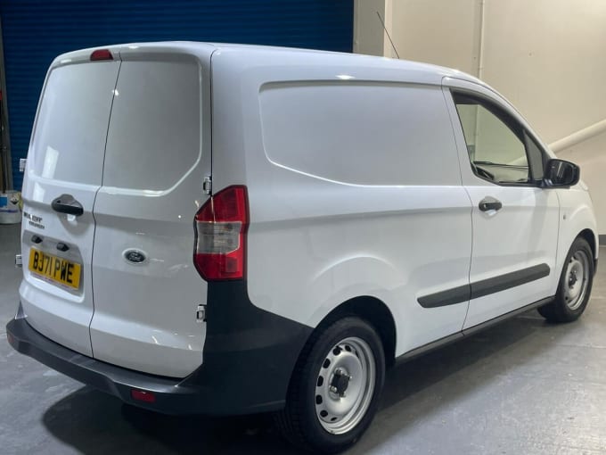 2022 Ford Transit Courier