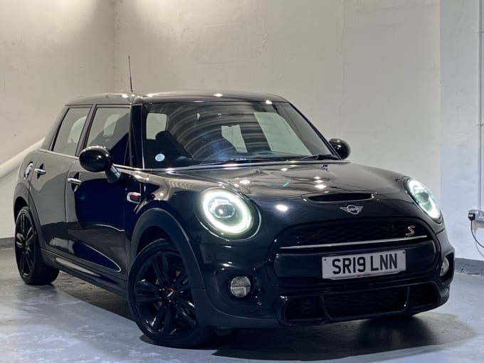 2024 Mini Hatch