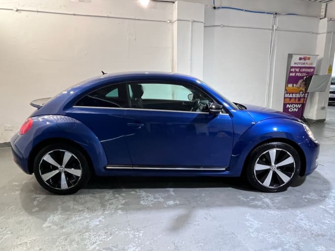 2025 Volkswagen Beetle