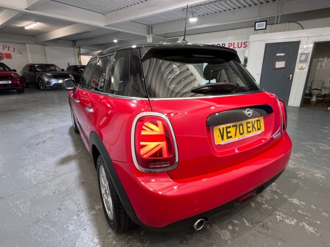 2025 Mini Hatch