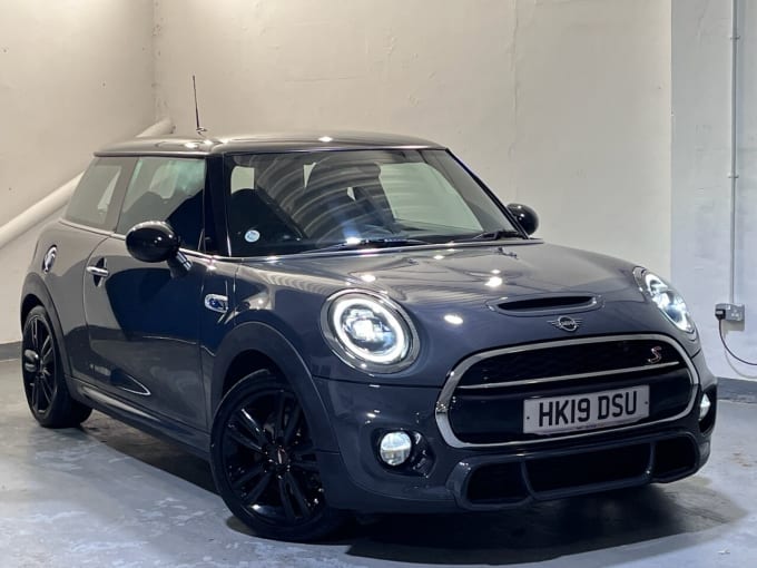 2025 Mini Hatch