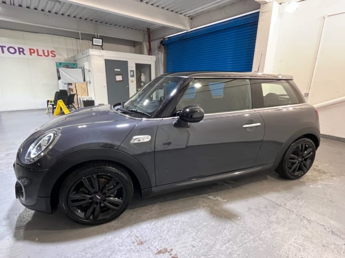 2025 Mini Hatch