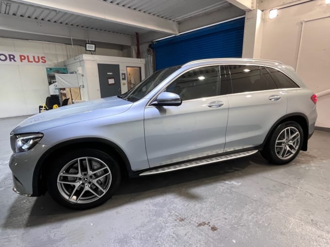 2025 Mercedes-benz Glc