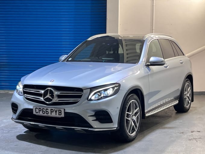 2025 Mercedes-benz Glc