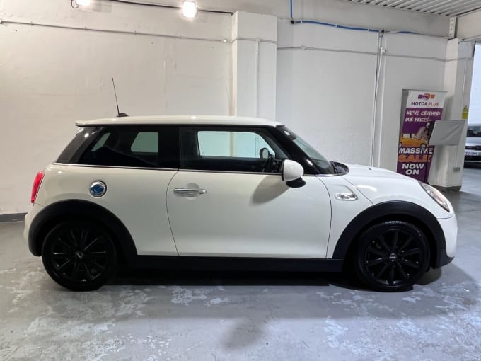 2025 Mini Hatch