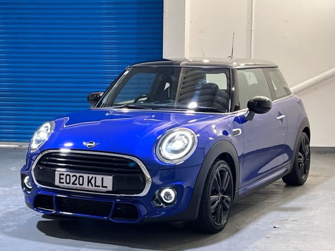 2025 Mini Hatch