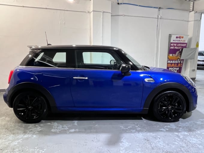 2025 Mini Hatch