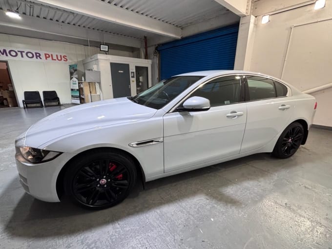 2025 Jaguar Xe