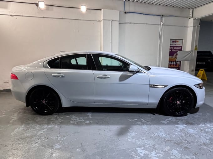 2025 Jaguar Xe