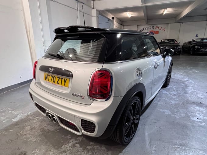 2025 Mini Hatch