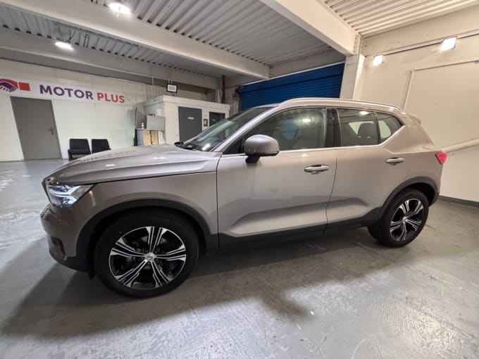 2025 Volvo Xc40