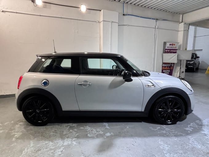 2025 Mini Hatch