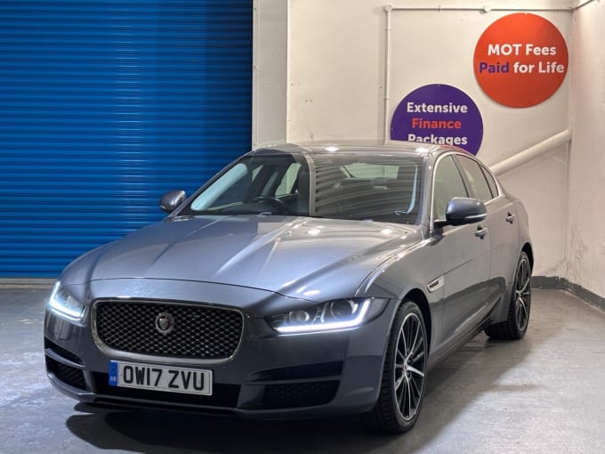 2025 Jaguar Xe