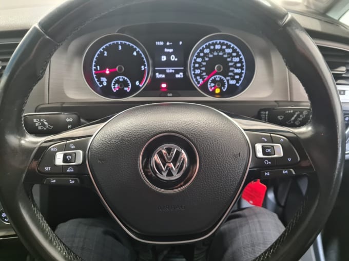 2025 Volkswagen Golf