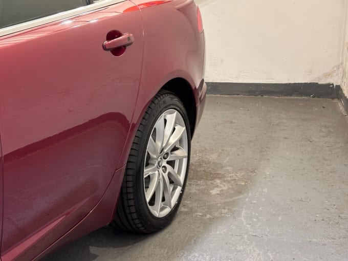 2025 Jaguar Xf