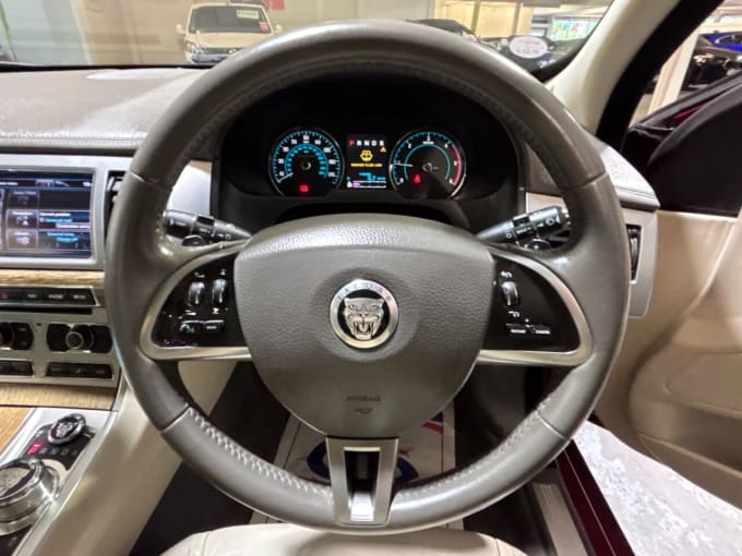 2025 Jaguar Xf